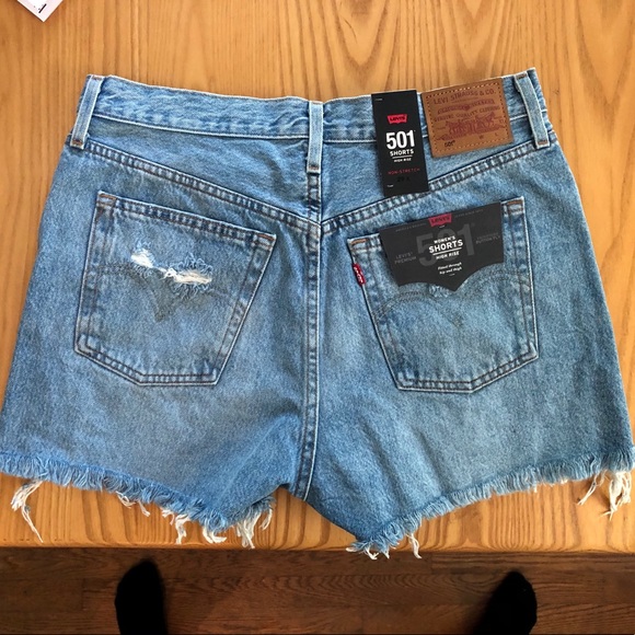 Levi High-Rise 501 Jean Shorts - Picture 5 of 5